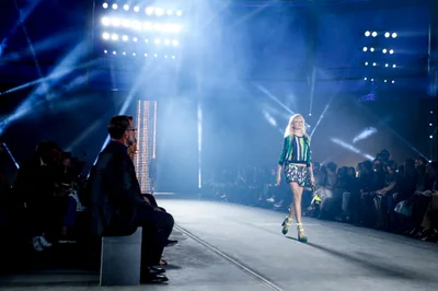 Look 32